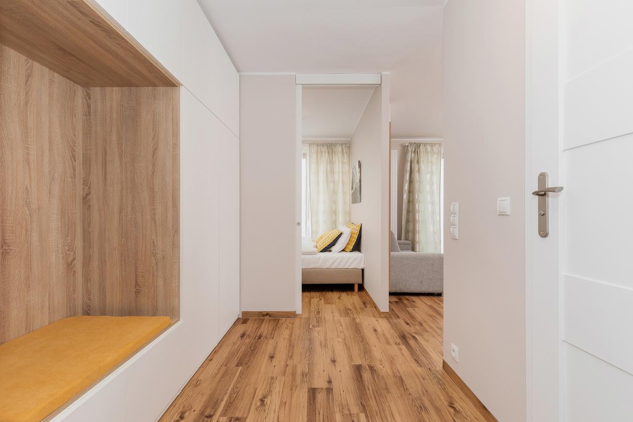 150M To The Old Market Square Apartment Dominikanska By Noclegi Renters Познан Екстериор снимка