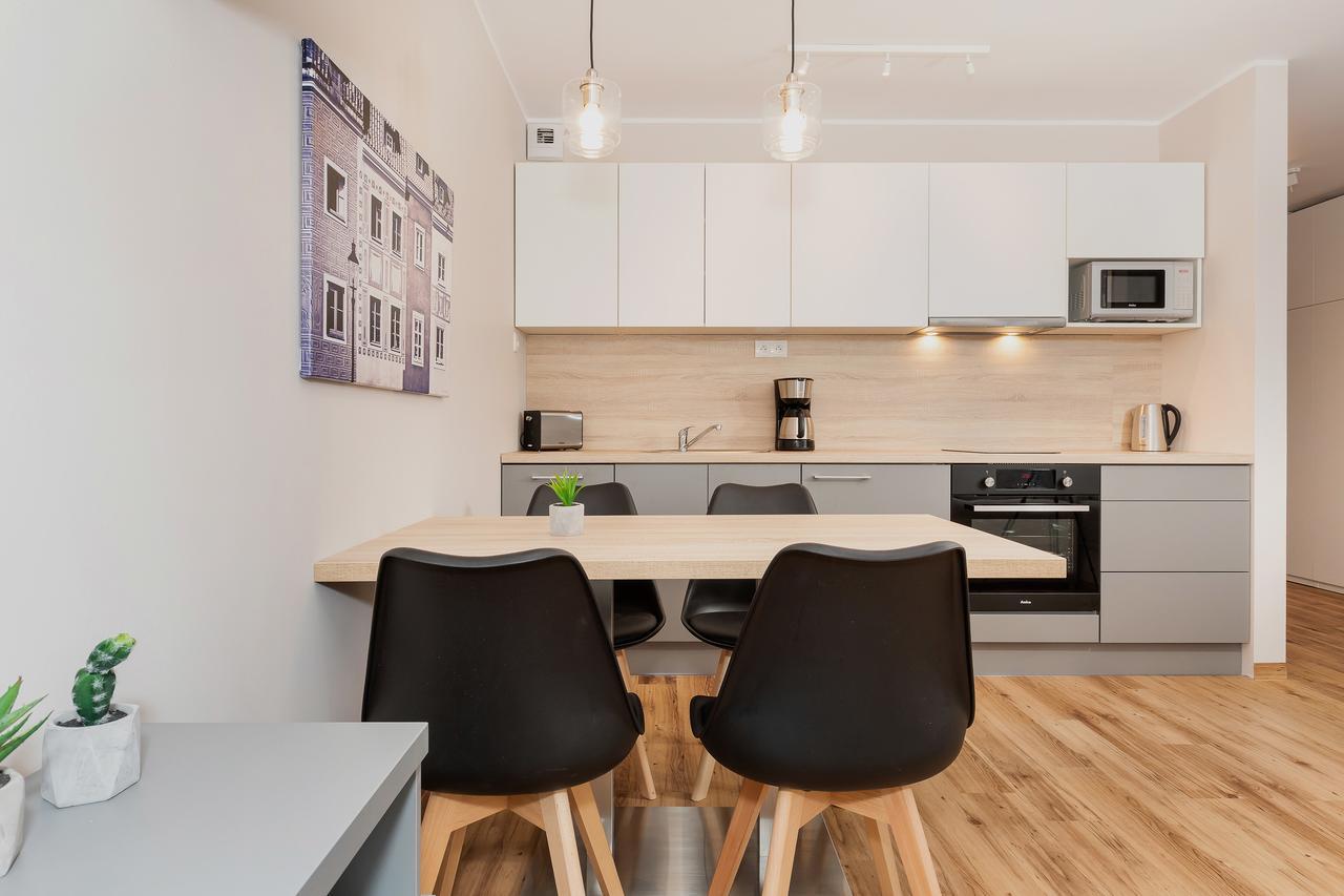 150M To The Old Market Square Apartment Dominikanska By Noclegi Renters Познан Екстериор снимка