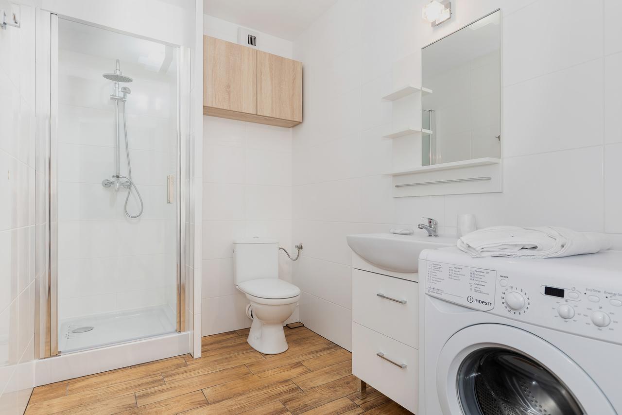 150M To The Old Market Square Apartment Dominikanska By Noclegi Renters Познан Екстериор снимка