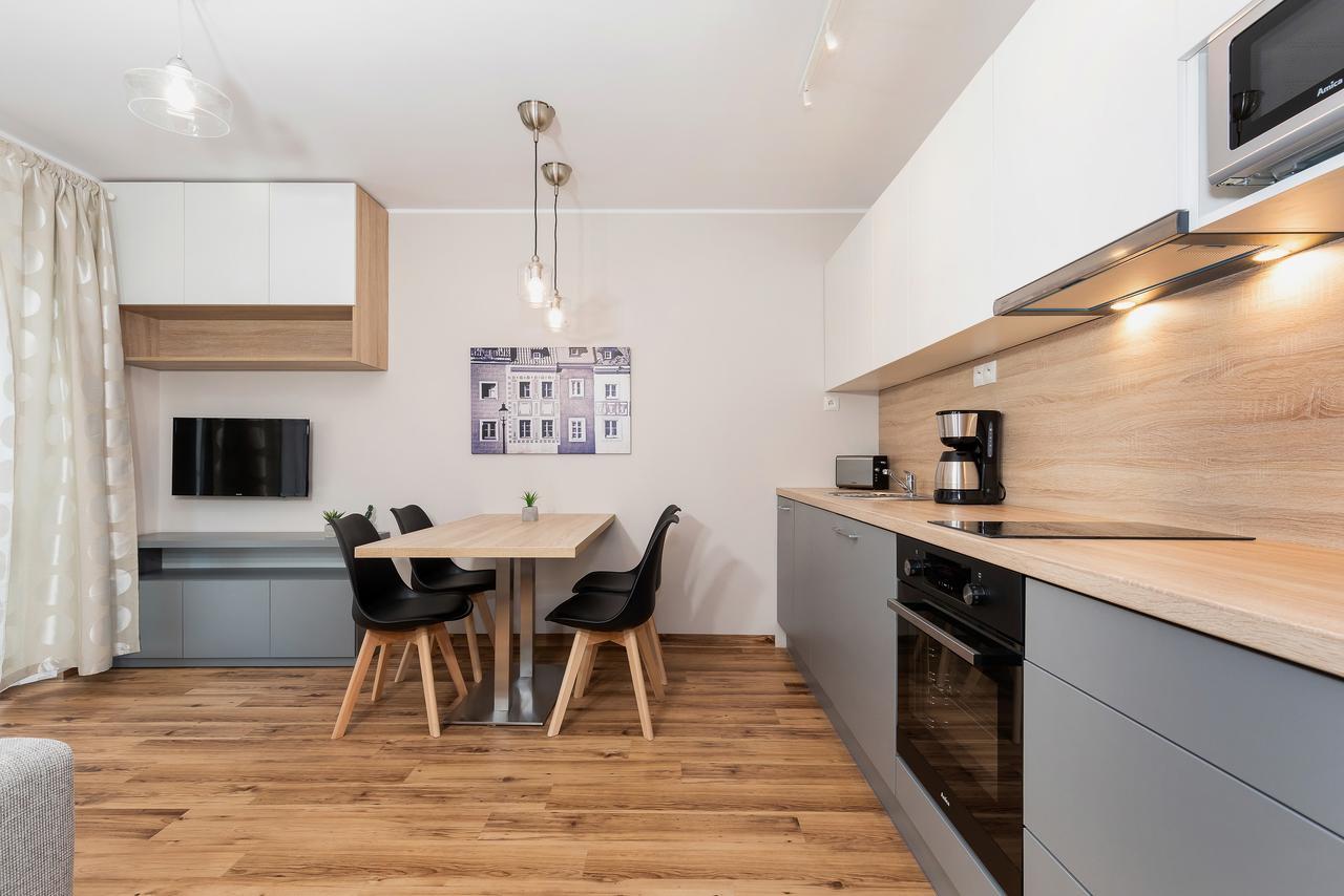 150M To The Old Market Square Apartment Dominikanska By Noclegi Renters Познан Екстериор снимка